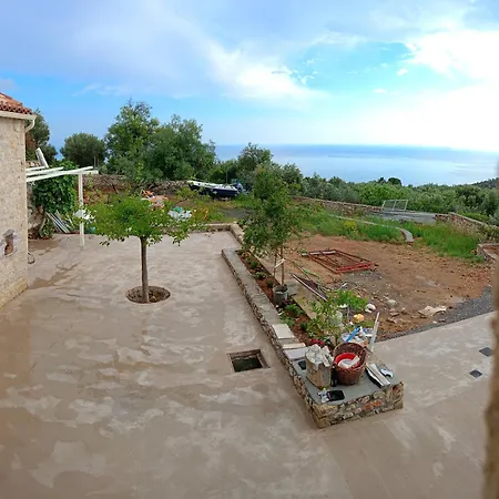 Aloni Retreat