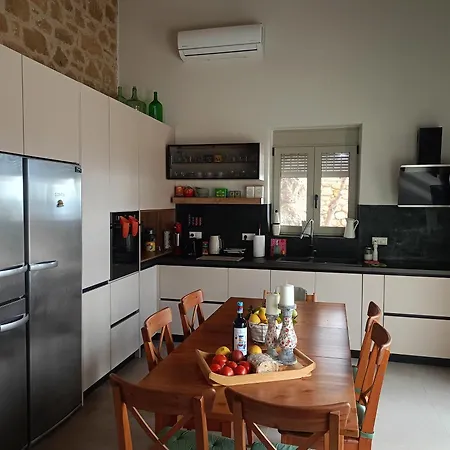 Aloni Retreat Villa *