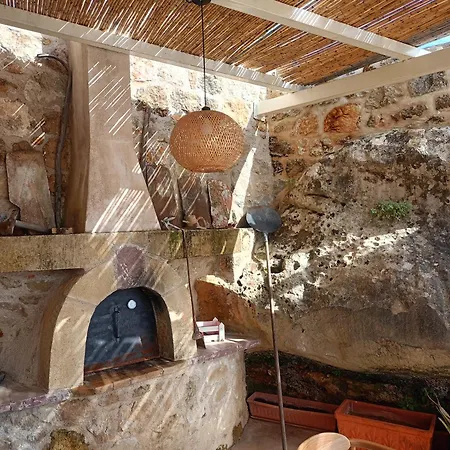 Aloni Retreat Villa *