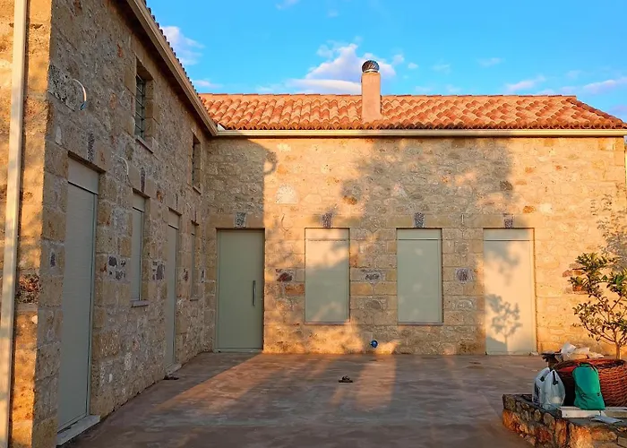 Aloni Retreat Proástion