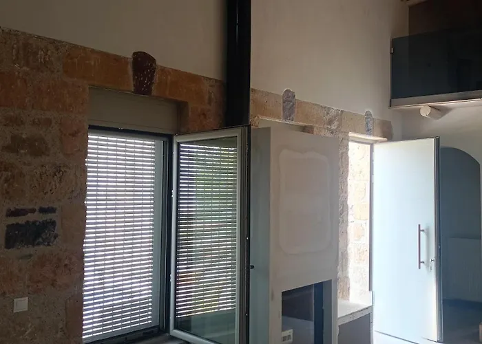 Aloni Retreat Proástion