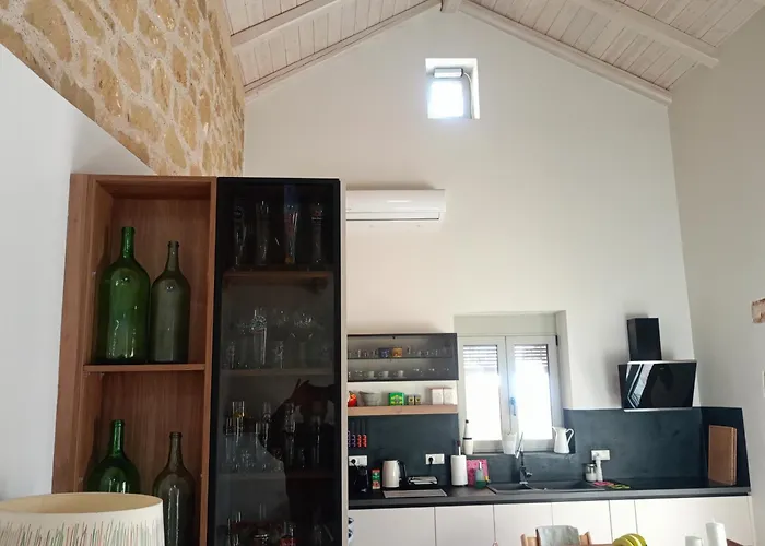 빌라 Aloni Retreat Proástion